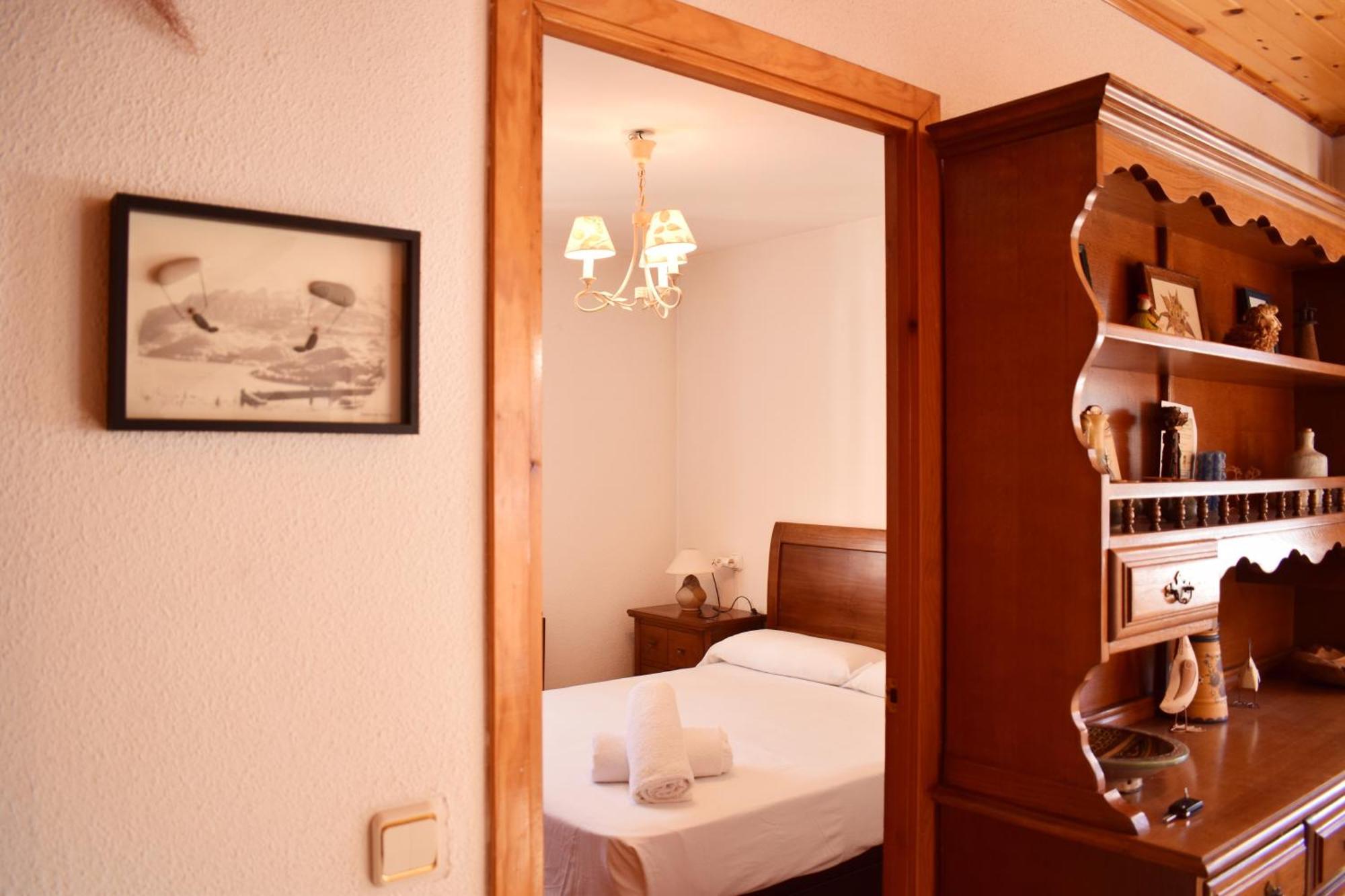 Saliecho Acogedor Apartamento Jardin Y Piscina Sallent de Gállego Eksteriør billede